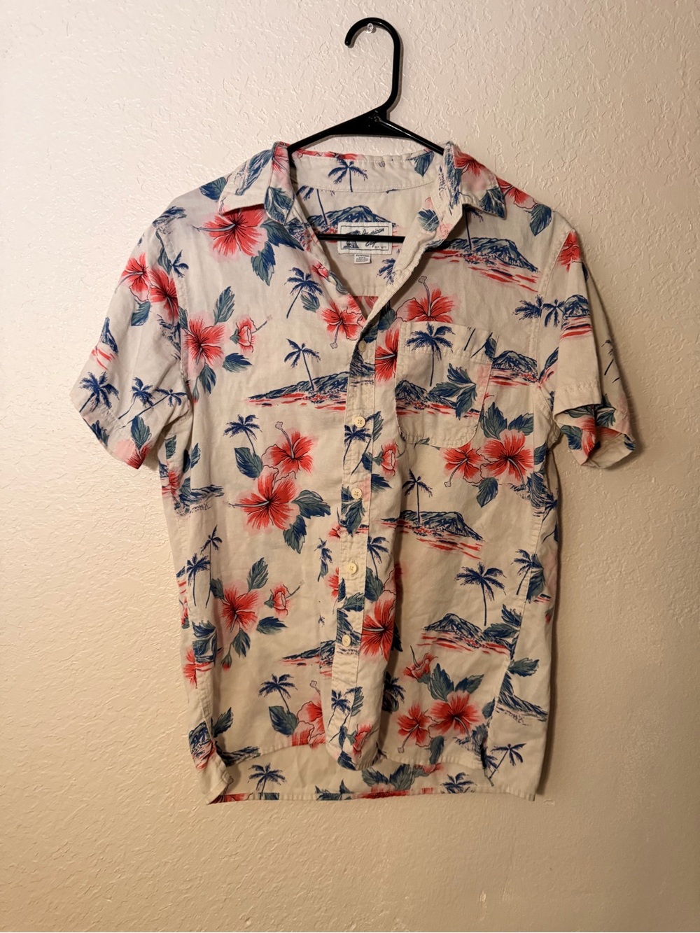 American Eagle Outfitters Cream Button-Up Shirt with Red & Blue Tropical Print